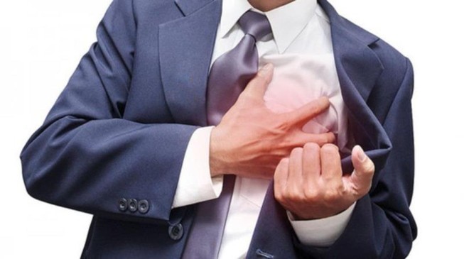 Một thầy giáo đột quỵ, qua đời trước khi vào phòng coi thi