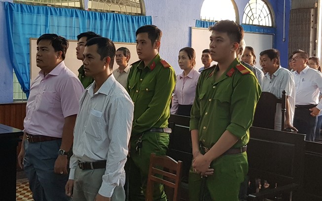 Công an Sóc Trăng cách chức 1 phó phòng CSKT và 1 đội trưởng