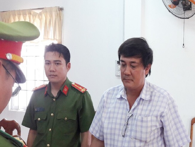 Cà Mau:Tham ô tiền viện phí, hai cán bộ bị bắt giam