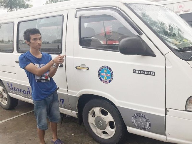 Hi hữu: Vào bến xe Cà Mau trộm ô tô đi bán