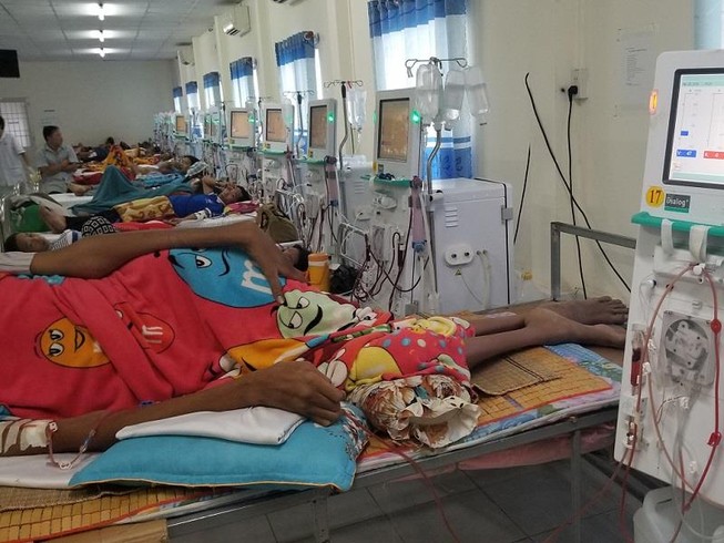 Cà Mau: Cha mời thầu, con làm bên trúng thầu