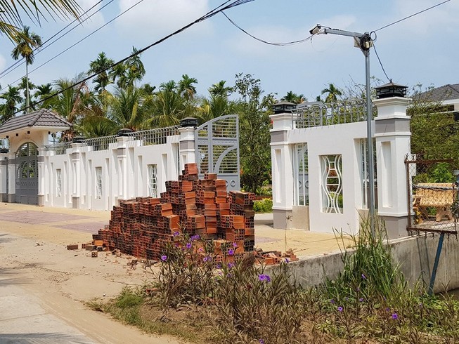 12 thường vụ Tỉnh ủy Sóc Trăng nộp 882 triệu vụ camera an ninh