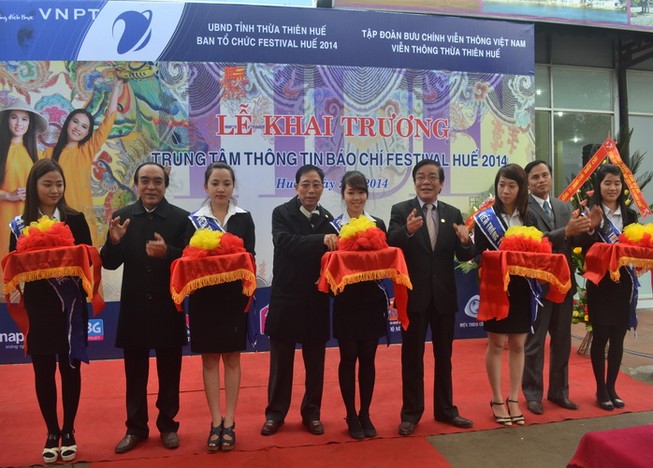 Khai trương trung tâm báo chí Festival Huế 2014