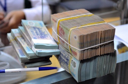 Ngân hàng “ôm” trên 300.000 tỷ đồng nợ xấu