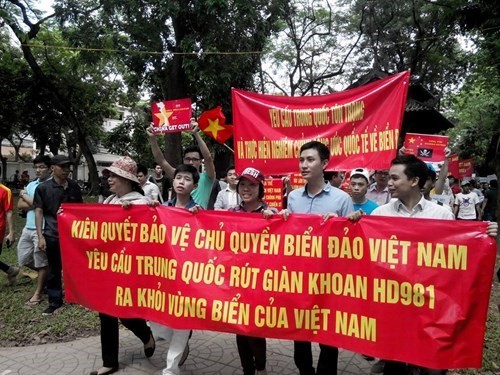 Cần nhanh chóng xây dựng Luật biểu tình