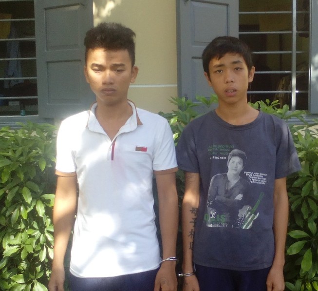 Bắt nhóm chuyên cướp giật tài sản của du khách nước ngoài