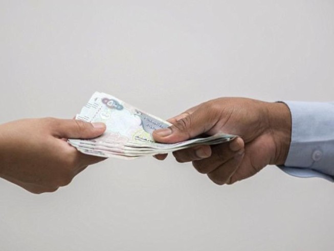 Ly dị chồng vì bị bắt trả tiền đi nhờ xe