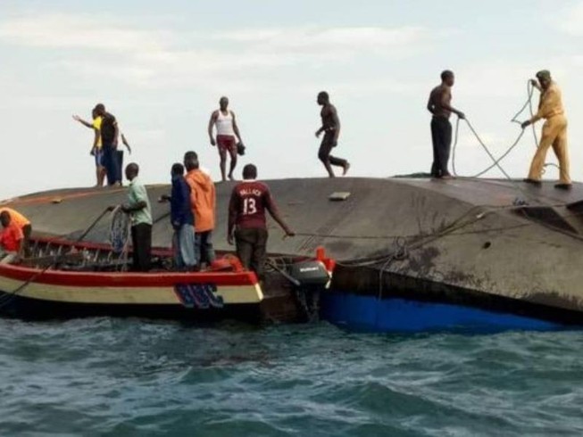Hơn 200 người có thể đã chết trong thảm họa chìm phà Tanzania