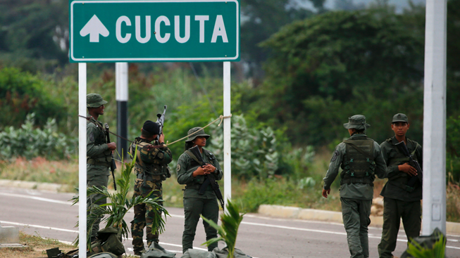 Mỹ vận chuyển 200 tấn hàng cứu trợ đến biên giới Venezuela