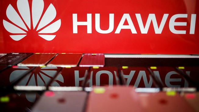 Huawei đuổi nhân viên Mỹ về nước