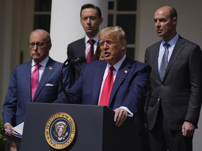 Ông Trump phát biểu tại Vườn Hồng ngày 5-6. Ảnh: AP