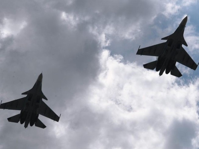 Su-30 50 triệu USD của Nga rơi, nghi bị bắn khi đang tập trận