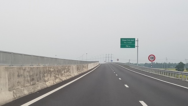 Cao tốc Đà Nẵng-Quảng Ngãi vẫn chưa thông xe đúng hẹn