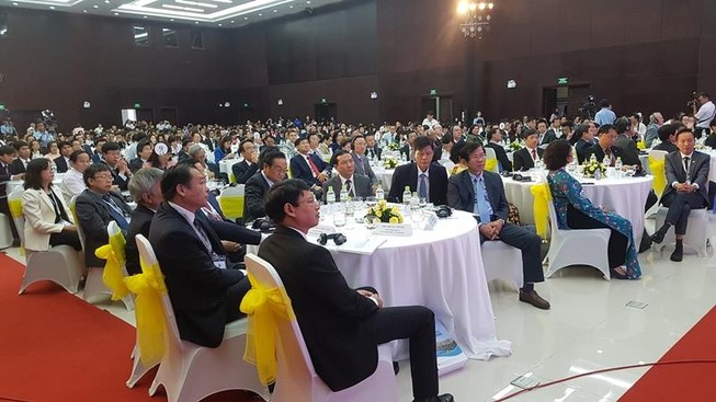 Chai nhựa 'hết cửa' vào các cuộc họp, hội thảo tại Đà Nẵng