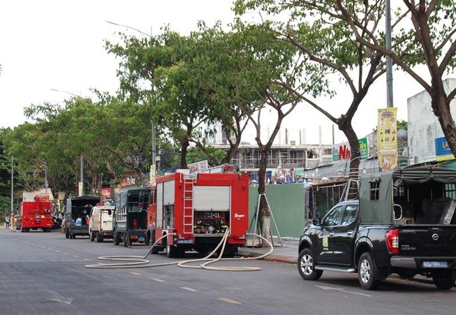 Sẽ vây kín dãy quán nhậu đầu cầu Rồng nếu tiếp tục buôn bán