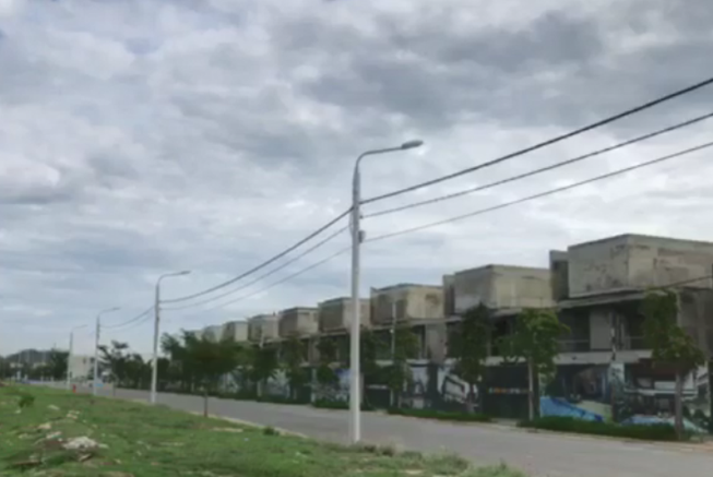 Đất Xanh Miền Trung phải dừng thi công hàng chục căn biệt thự