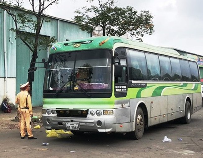 Đà Nẵng dừng cấp phép liên vận đường bộ với Lào và Campuchia
