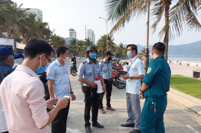 Đà Nẵng xử phạt hàng trăm trường hợp không đeo khẩu trang