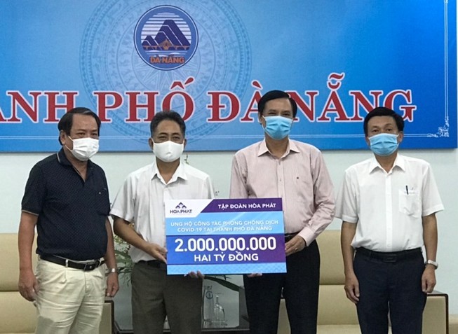 Tập đoàn Hòa Phát hỗ trợ 2 tỉ đồng cùng Đà Nẵng phòng chống COVID-19. Ảnh: TẤN VIỆT