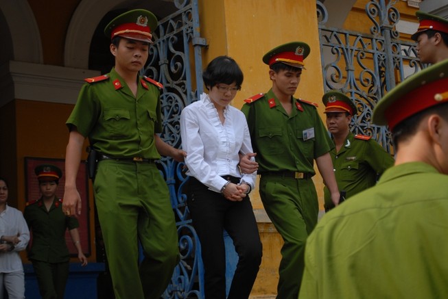 Xem quy chế là luật, nhân viên ngân hàng dễ thành tội phạm