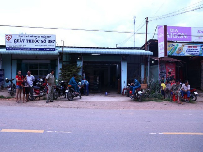 Chủ tiệm tạp hóa ở Bình Dương bị đâm trong cửa hàng