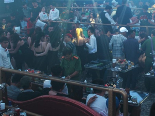 Gần 200 nam nữ 'cắn' ma túy trong quán bar ở Đồng Nai