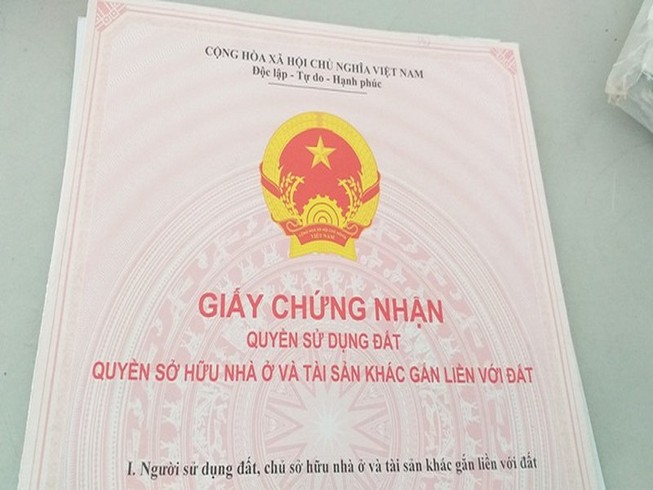 Đồng Nai: Một phụ nữ vay tiền tỉ bằng sổ đỏ giả