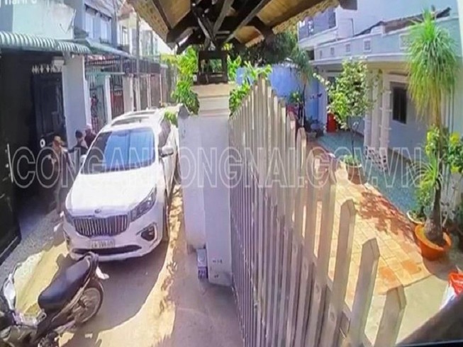 1 phụ nữ 60 tuổi bắt cóc 'tình địch' để đánh ghen