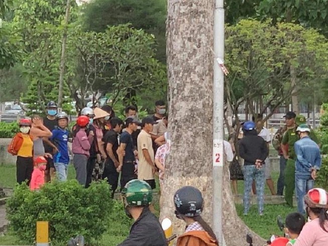 Đồng Nai: Một thanh niên bị truy sát, đâm gục tại công viên