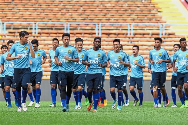 Hoàng tử Malaysia bơm 'doping' nặng cho Malaysia