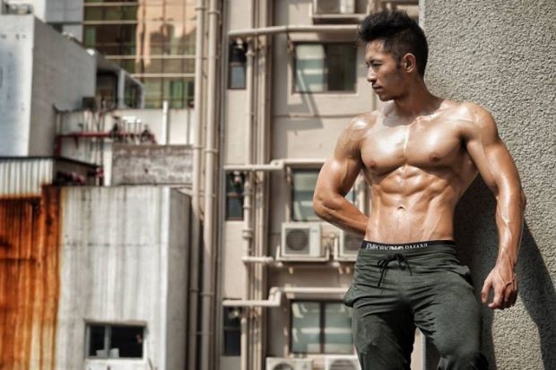 Lực sĩ thể hình qua đời vì chụp ảnh tự sướng