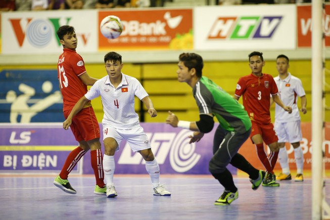 Sốc, Futsal Việt Nam thua cả Myanmar
