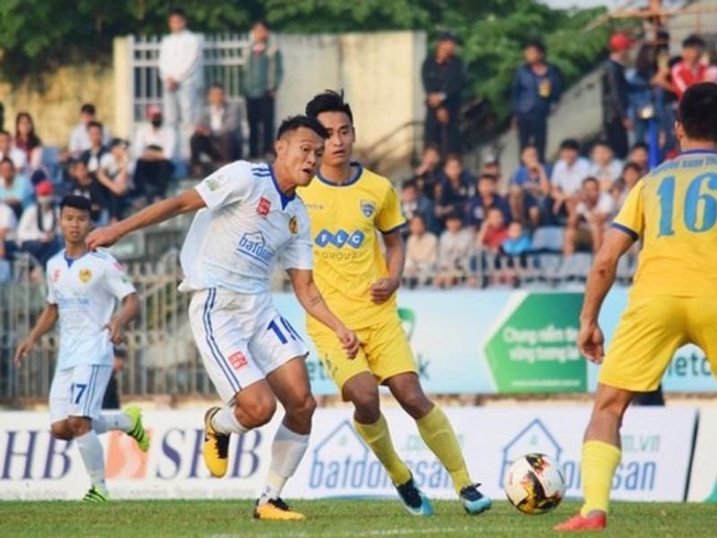 Ghi bàn như C.Phượng, Thanh Hưng giúp Quảng Nam có điểm