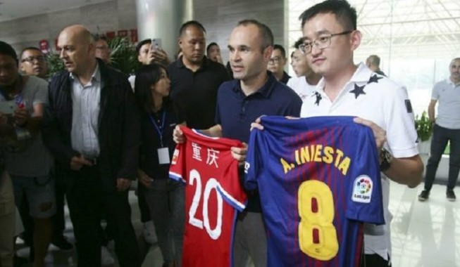 Iniesta bắt đầu “quái”