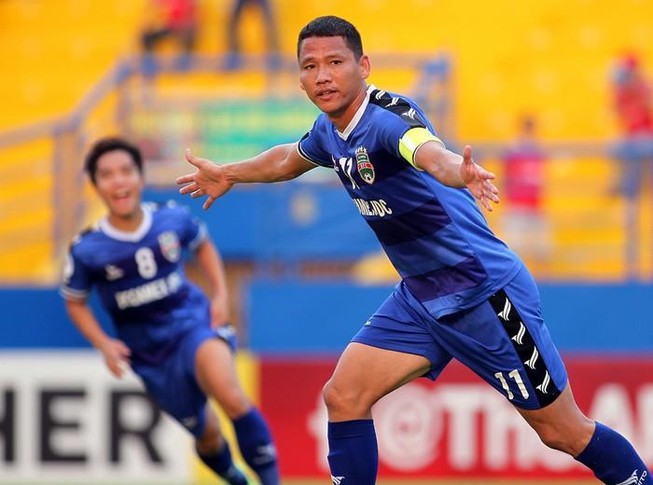 Anh Đức lại ghi bàn, B. Bình Dương chờ tiếp PSM Makassar