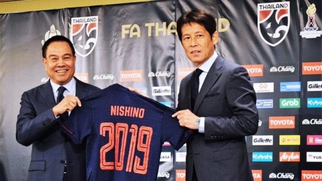 Tân HLV Akira Nishino đã 'hành' Thái Lan như thế nào?