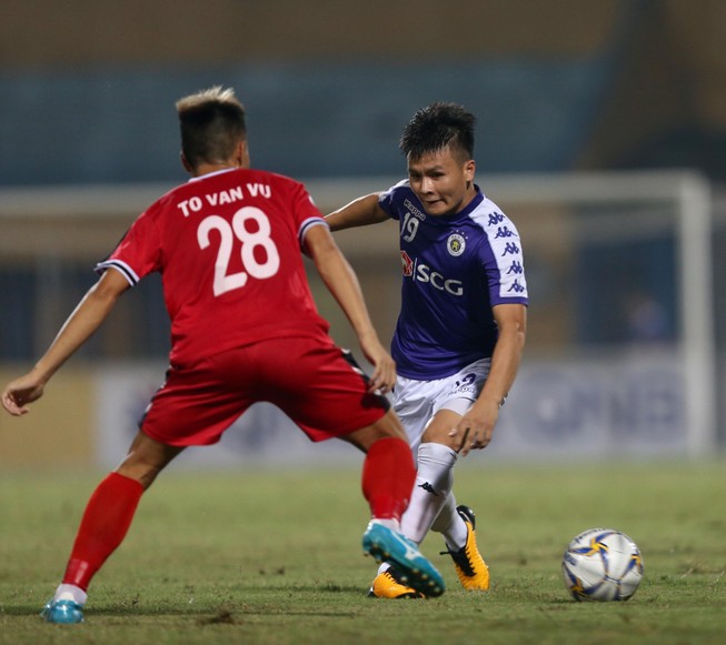 8 ngày, B. Bình Dương thua Hà Nội 3 lần