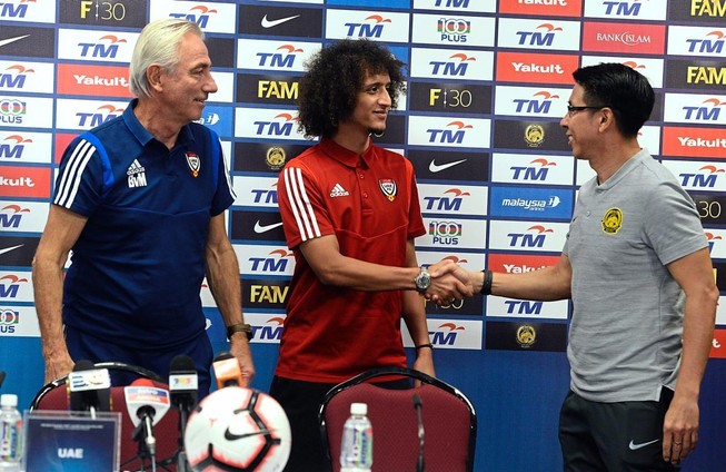 Tiền vệ 'tóc xù' UAE 'vỗ về' á quân AFF Cup