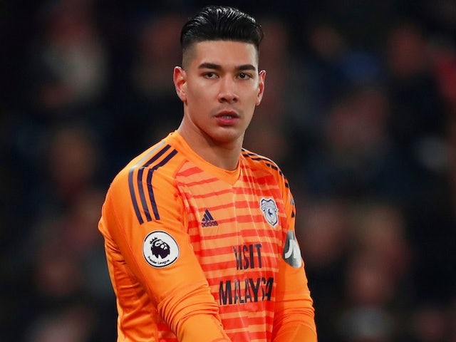 Etheridge quyết về Philippines đối đầu với tuyển Trung Quốc