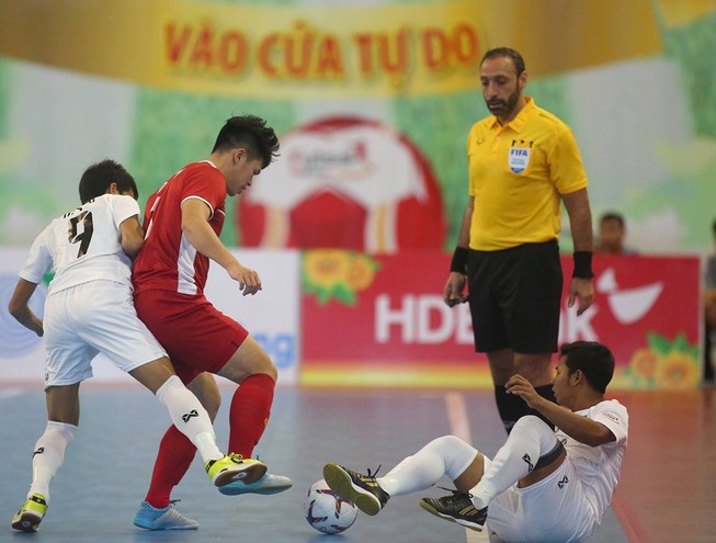 Futsal Đông Nam Á - HDBank Cup: Tuyển VN 'săn' được vé cuối