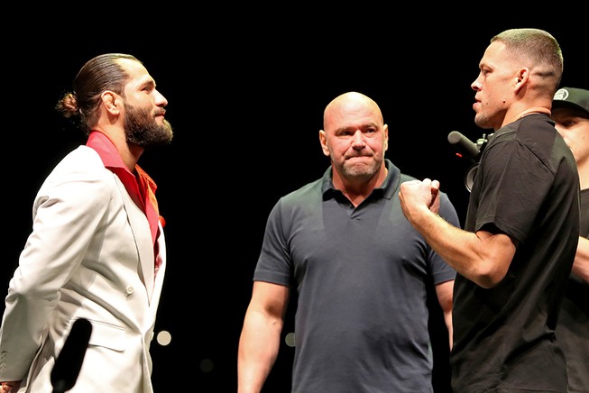 Vì sao Tổng thống Donald Trump dự khán trận UFC 244?