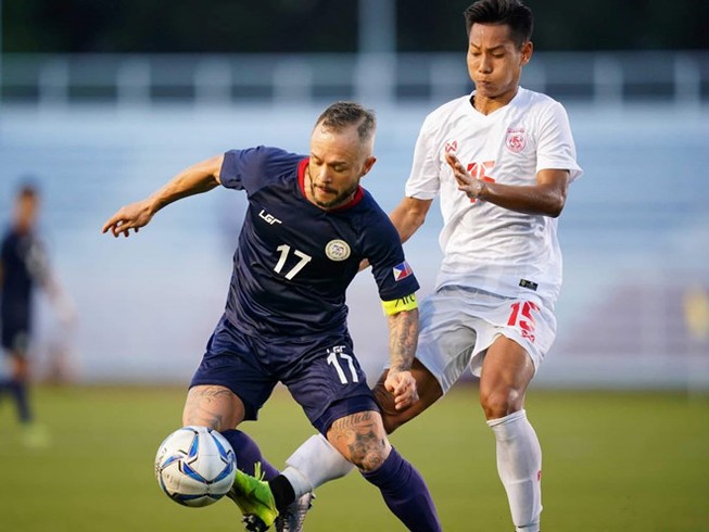 Schrock: Philippines down, chứ không out
