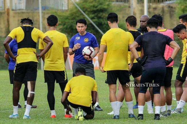 HLV Tan 'bật lại' việc kỳ thị cầu thủ Malaysia nhập tịch