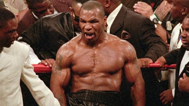 Mike Tyson thượng đài trở lại tại Thái Lan