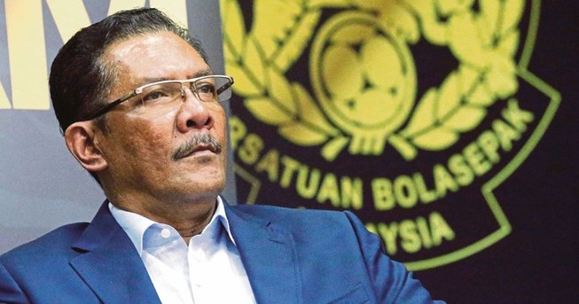 Bóng đá Malaysia học hỏi Việt Nam để tái khởi động