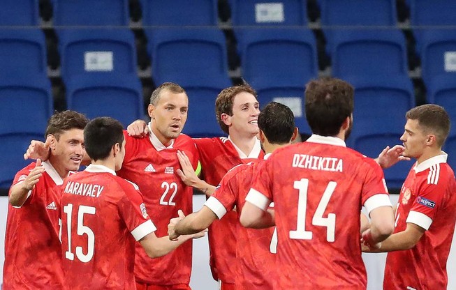 Dzyuba lập ‘cú đúp’, Nga thắng Serbia 3-1