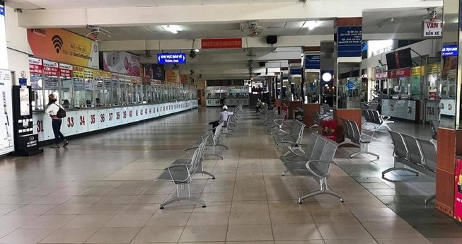 Ngày thứ 2 hạn chế đi lại, hai bến xe đìu hiu như mồng 1 Tết