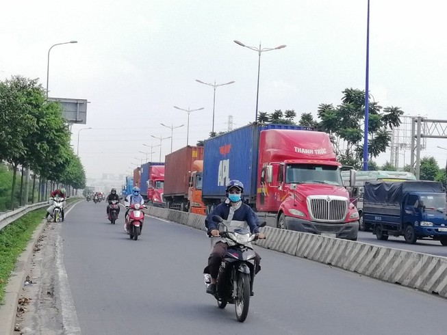Từ ngày 1-6, TP.HCM mở đợt cao điểm kiểm tra tải trọng xe