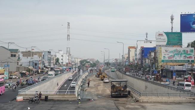 Chính thức thông xe nhánh N2 hầm chui An Sương