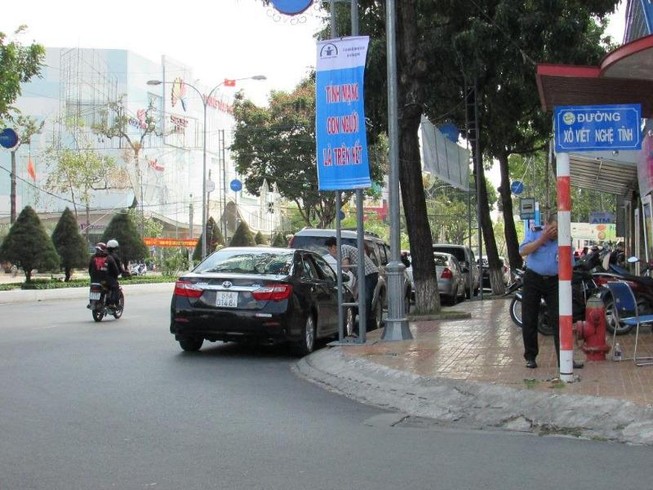 Cần Thơ: Lãnh đạo phải tự kiểm tra vỉa hè